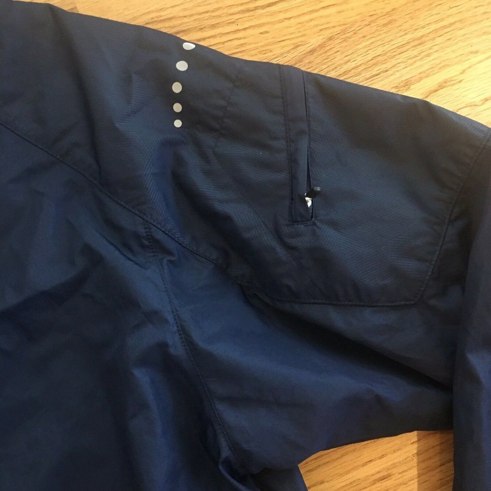 Nike  Navy Blue Storm Fit Lightweight Jacket - Picture 10 of 11
